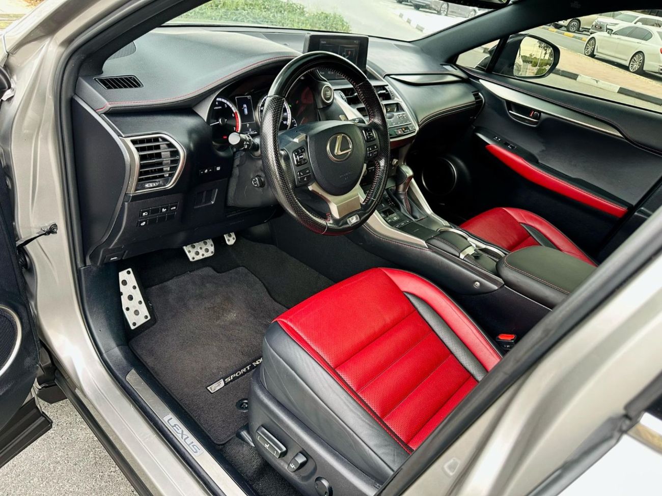 لكزس NX 300 F Sport 2.0L