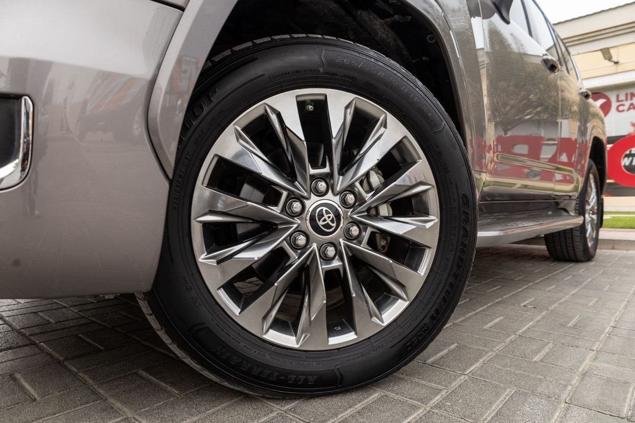 تويوتا لاند كروزر VXR 3.5L