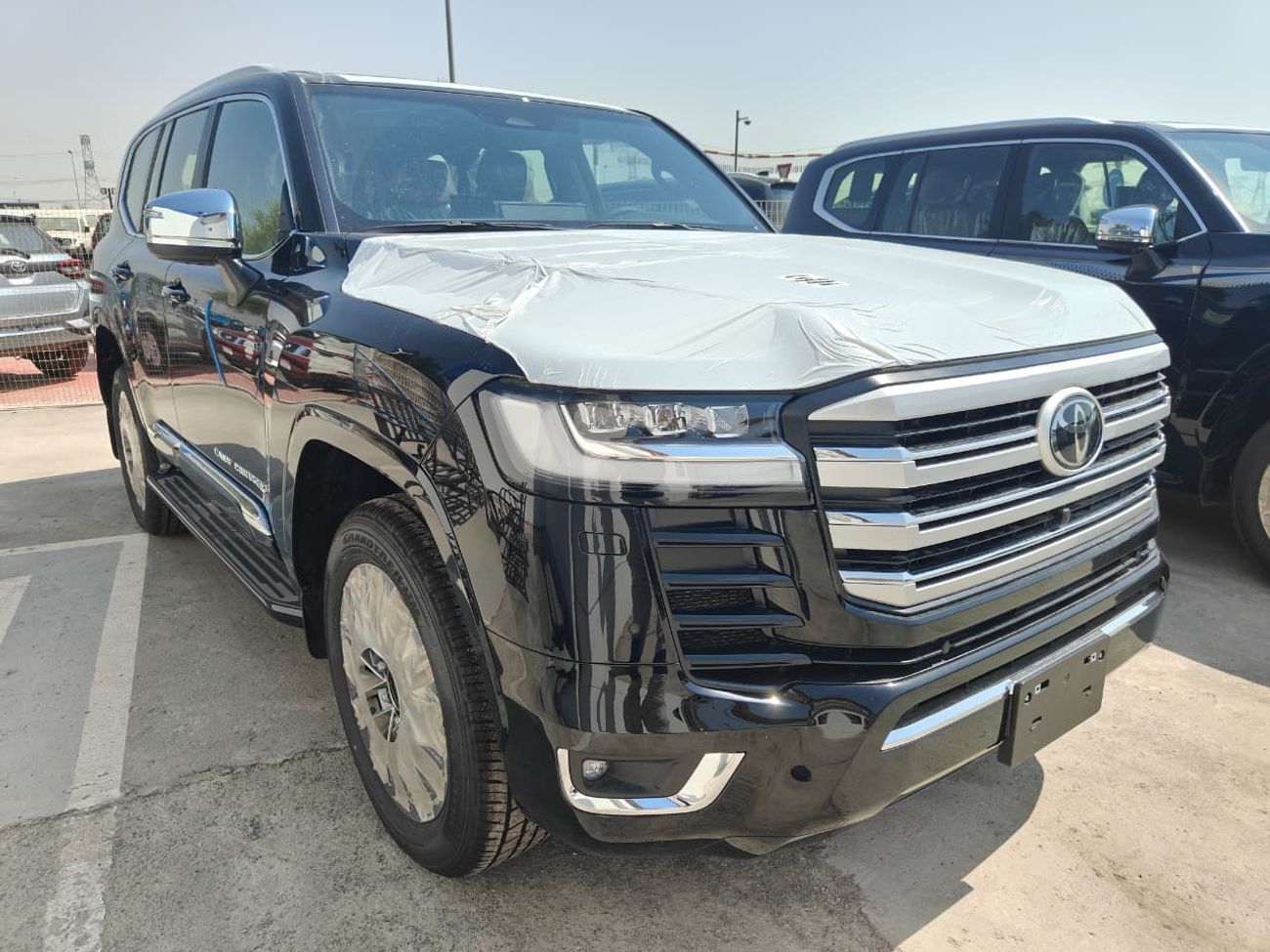 تويوتا لاند كروزر Toyota Land Cruiser VXR 3.5L