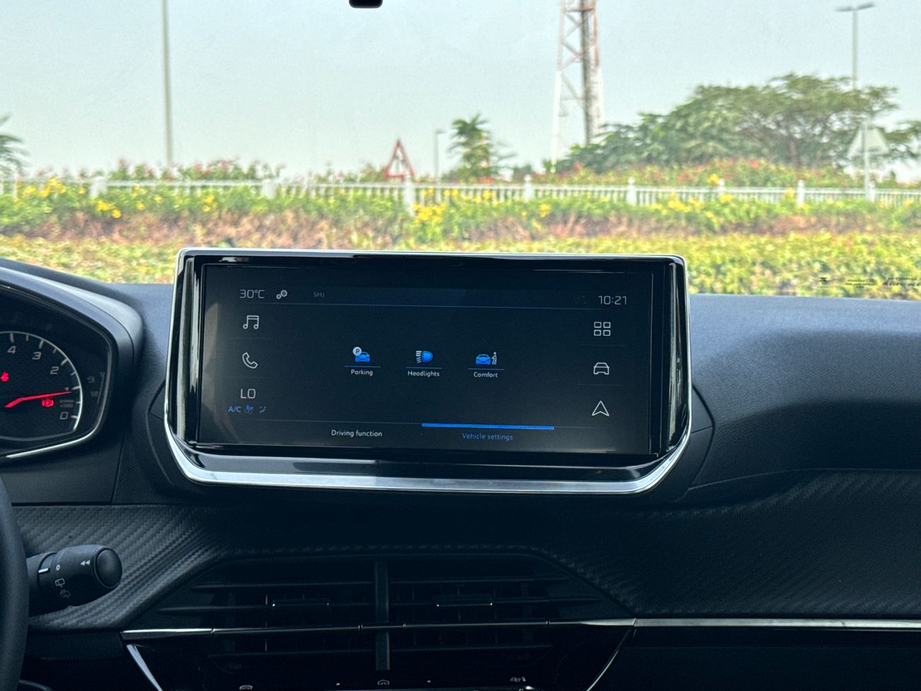 Peugeot 2008 Active 2025 GCC 1.2L CUV FWD Brand New 0Km