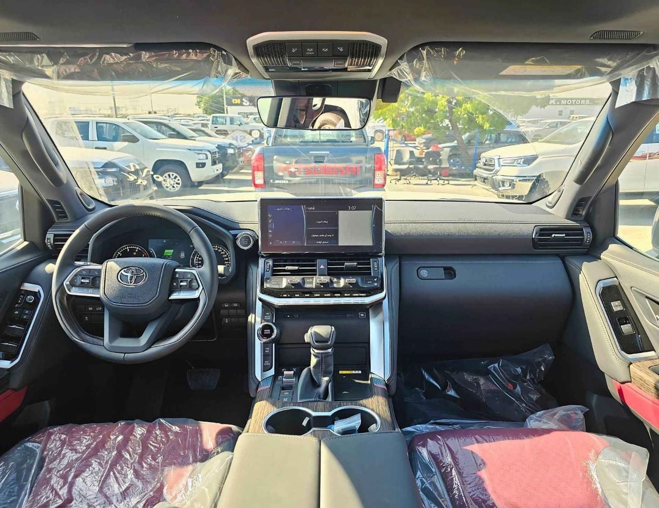 Toyota Land Cruiser VXR / FULL OPTION / 3.3L DIESEL / PWR SEATS / RADAR / JBL SPEAKERS (CODE # VXR)