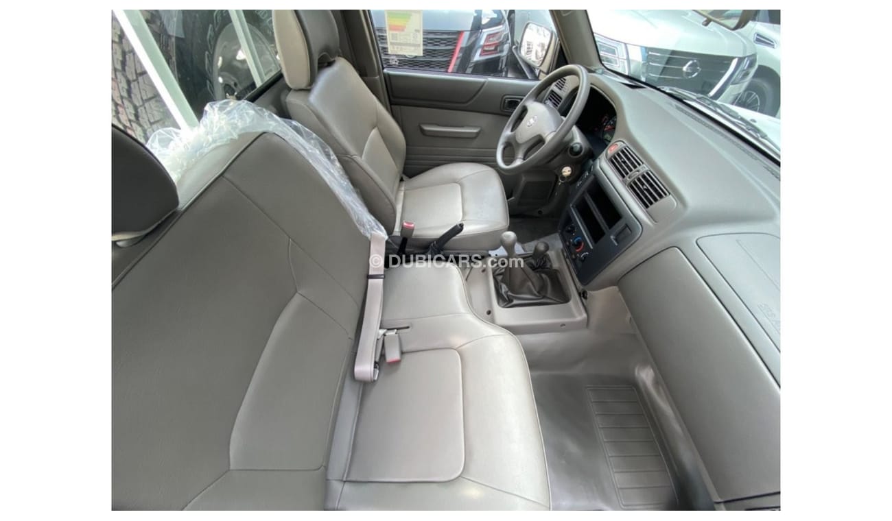 نيسان باترول بيك آب