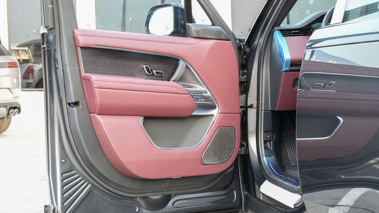 لاند روفر رينج روفر LWB Autobiography P530 4.4L V8 GREY 2025 MY EXPORT PRICE