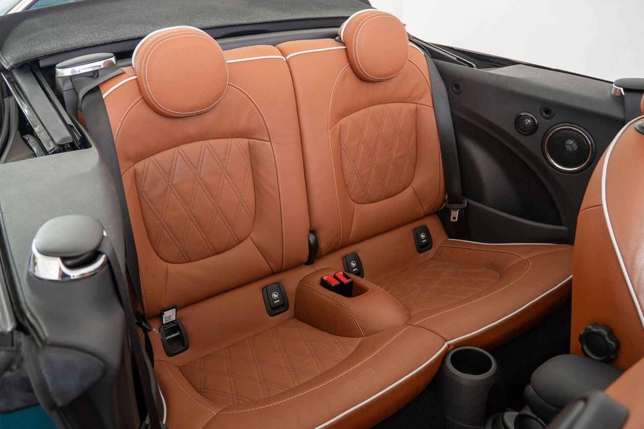 Mini Cooper S 2017 Mini Cooper S Convertible / Full-Service History