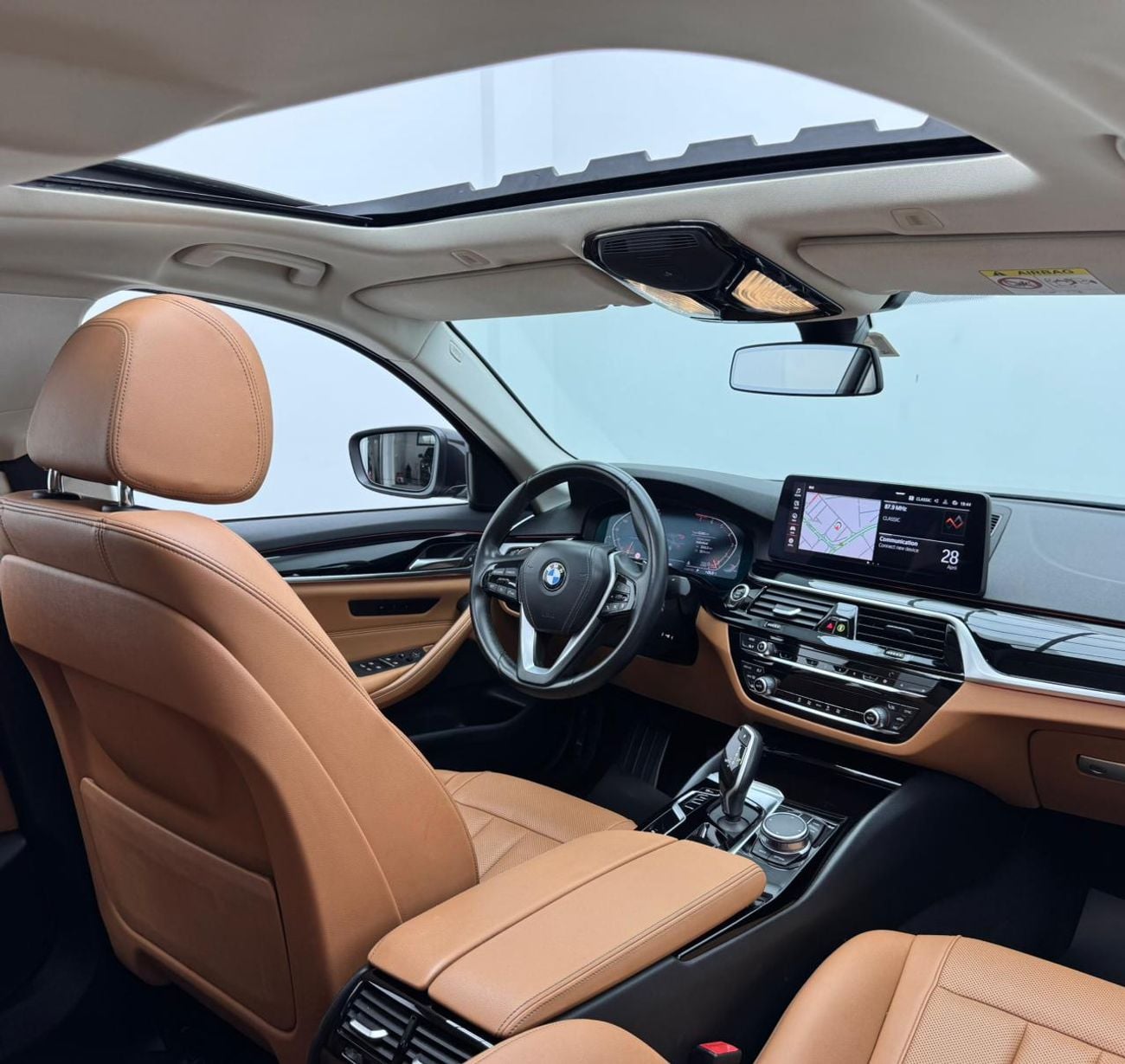 BMW 520i 2023 BMW 520i, BMW Service History, Aug / 2026 BMW Warranty, GCC