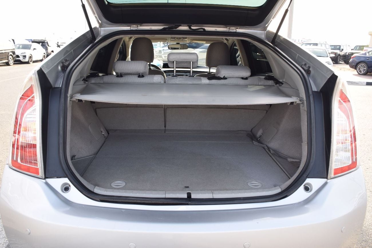 تويوتا برياس 1.8L Hybrid (Japanese Specs)