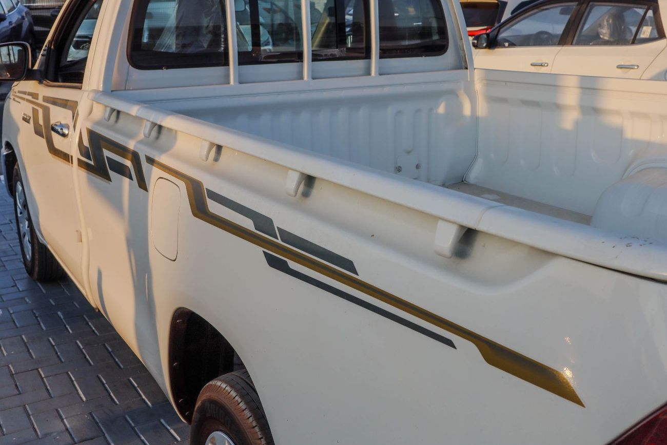 تويوتا هيلوكس GL 2.7L Single Cab Utility