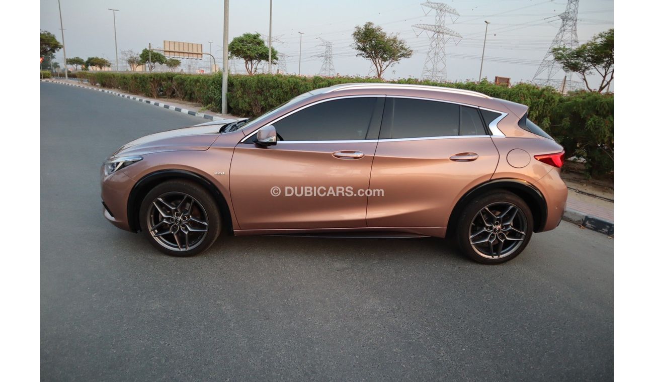Infiniti Q30 Q30 AWD GCC 2,0 T