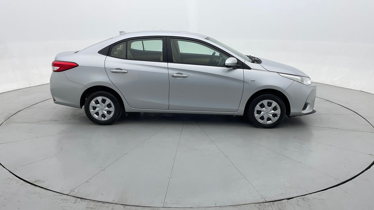 تويوتا يارس SE 1.5 | بدون دفعة مقدمة | اختبار قيادة مجاني للمنزل