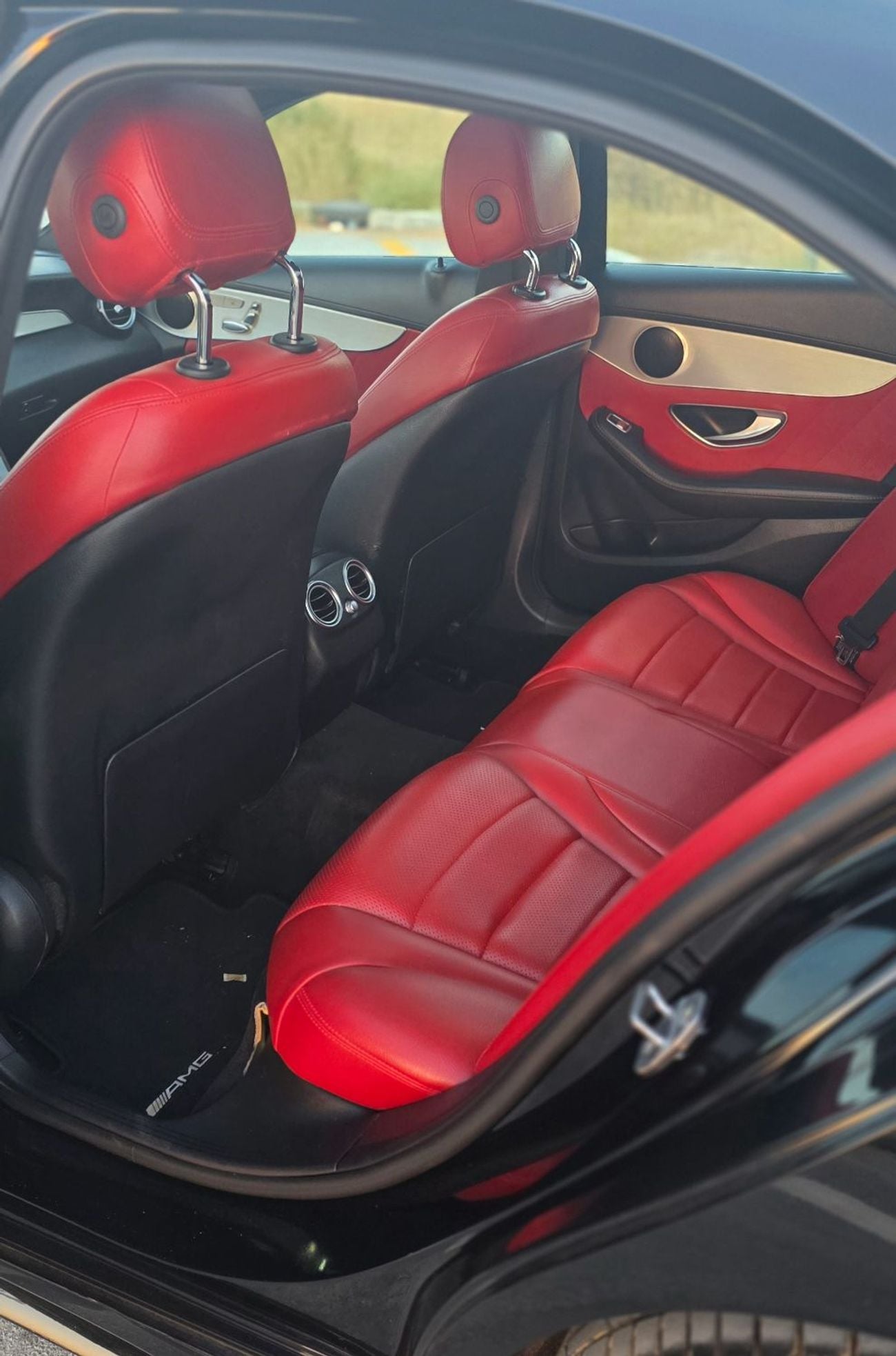 Mercedes Benz C300 STD (NON GCC)