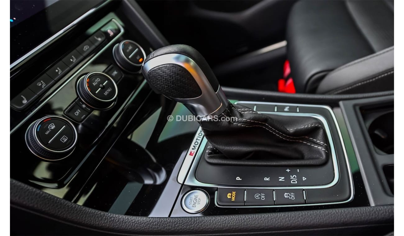 Volkswagen Golf R | 2,526 P.M | 0% Downpayment | Full Option | Agency Warranty!