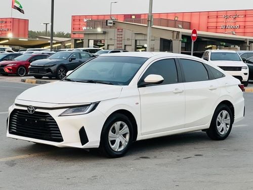 Toyota Yaris 1.5L E