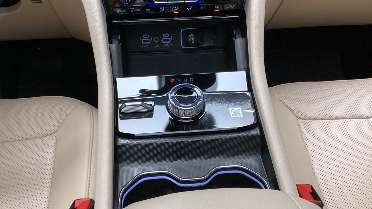 جيب شيروكي Limited Plus | شامل الضمان | 0 ﺪﻔﻋﺓ ﺃﻮﻟﻯ