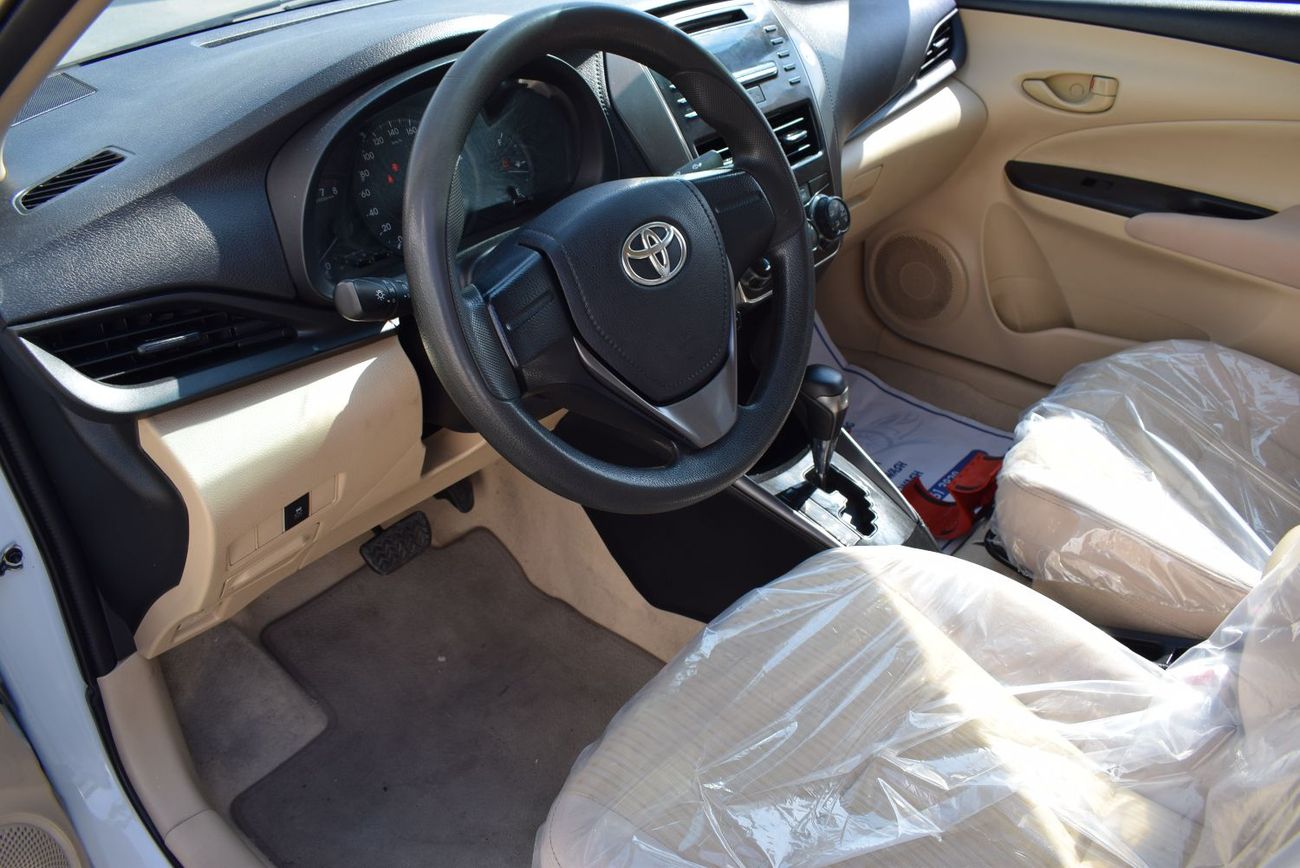 تويوتا يارس 