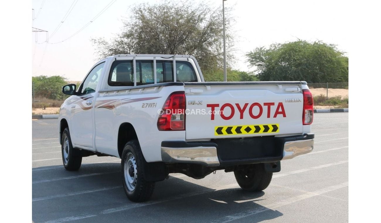 Toyota Hilux 2016 | HILUX SINGLE CABIN 4X4 GLX M/T WITH GCC SPECS AND EXCELLENT CONDITION