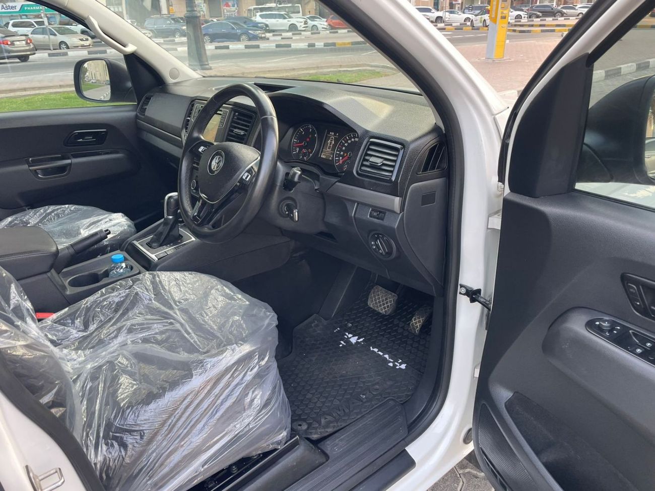 Volkswagen Amarok DIESEL 3,0 LITER ,RHD AUTOMATIC GEAR 2021 MODEL