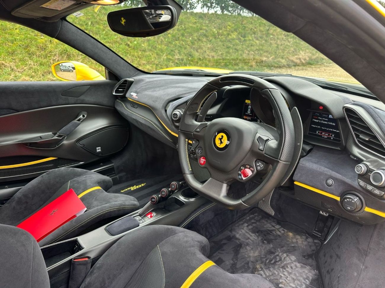 Ferrari 488 Pista 3.9L RIGHT HAND DRIVE Ferrari 488 Pista in Giallo Triplo Strato