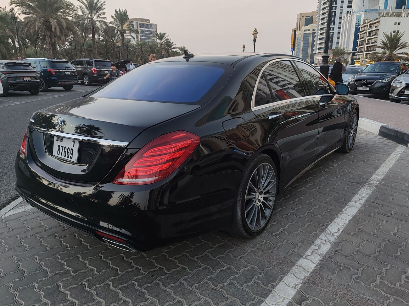 مرسيدس بنز S 550 4.7