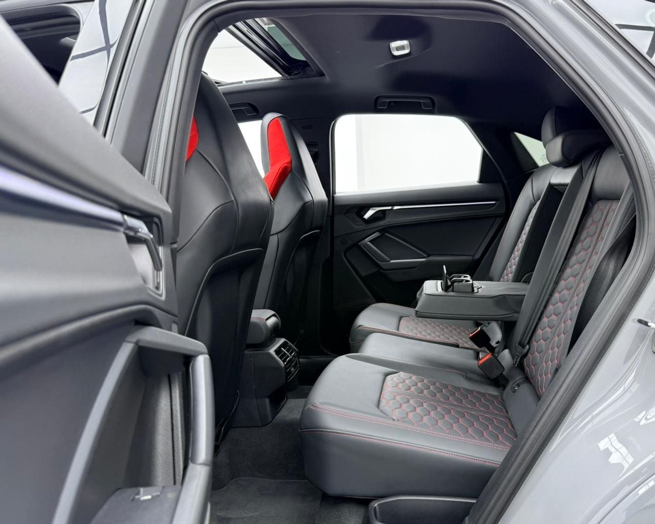 Audi RSQ3 STD 2024 Audi RSQ3 Sportback, 2029 Audi Warranty + Service Pack, Full Audi Service History, Low Km,