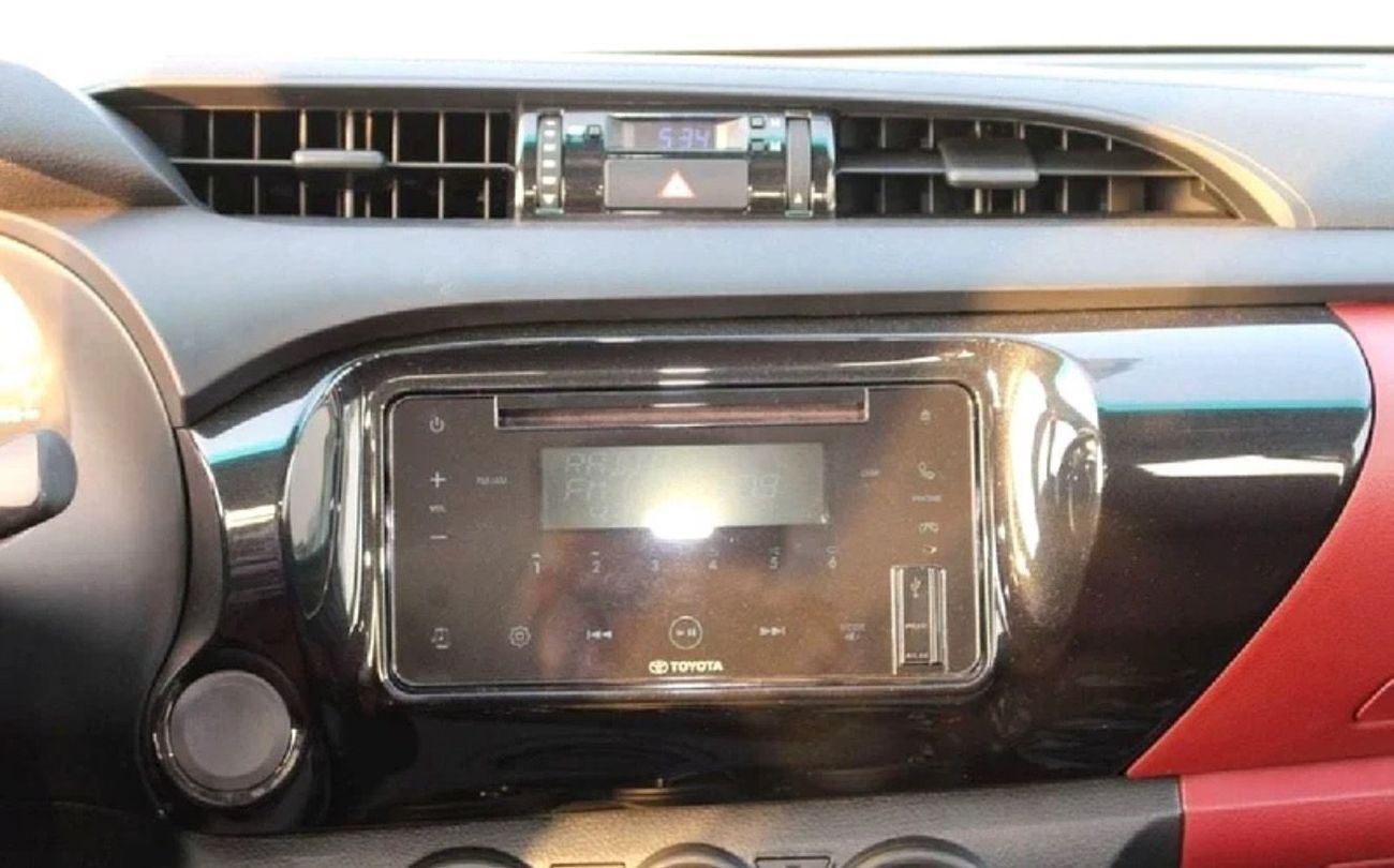 تويوتا هيلوكس 2025 DOUBLE CAB PICKUP DLX-G 2.4L DIESEL 4WD 6-SEATER MANUAL TRANSMISSION