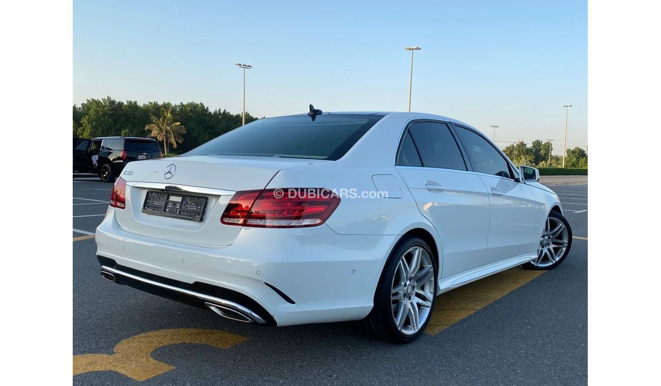 Mercedes-Benz E300 AMG Mercedes E-300 V6 2014 GCC Perfect Condition - Full Service History Available - Full Option