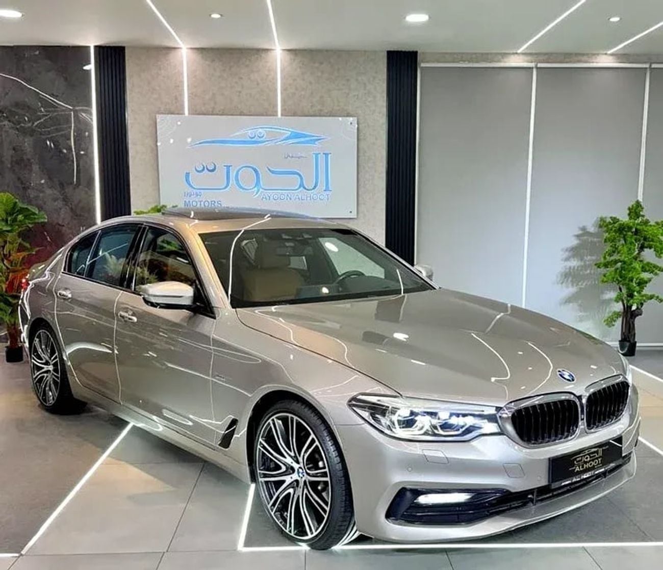 BMW 530i M Sport 2.0L LOVELY BMW 530i SPORT LINE || GCC || F.S.H at BMW || TOP RANGE || ACCIDENTS FREE