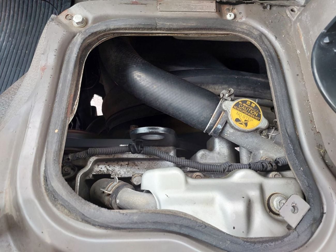 ميتسوبيشي روزا (RAMADAN OFFER) MITSUBISHI ROSA BUS RHD 2007 MODEL 4.9 L DIESEL AUTOMATIC(PM00332)