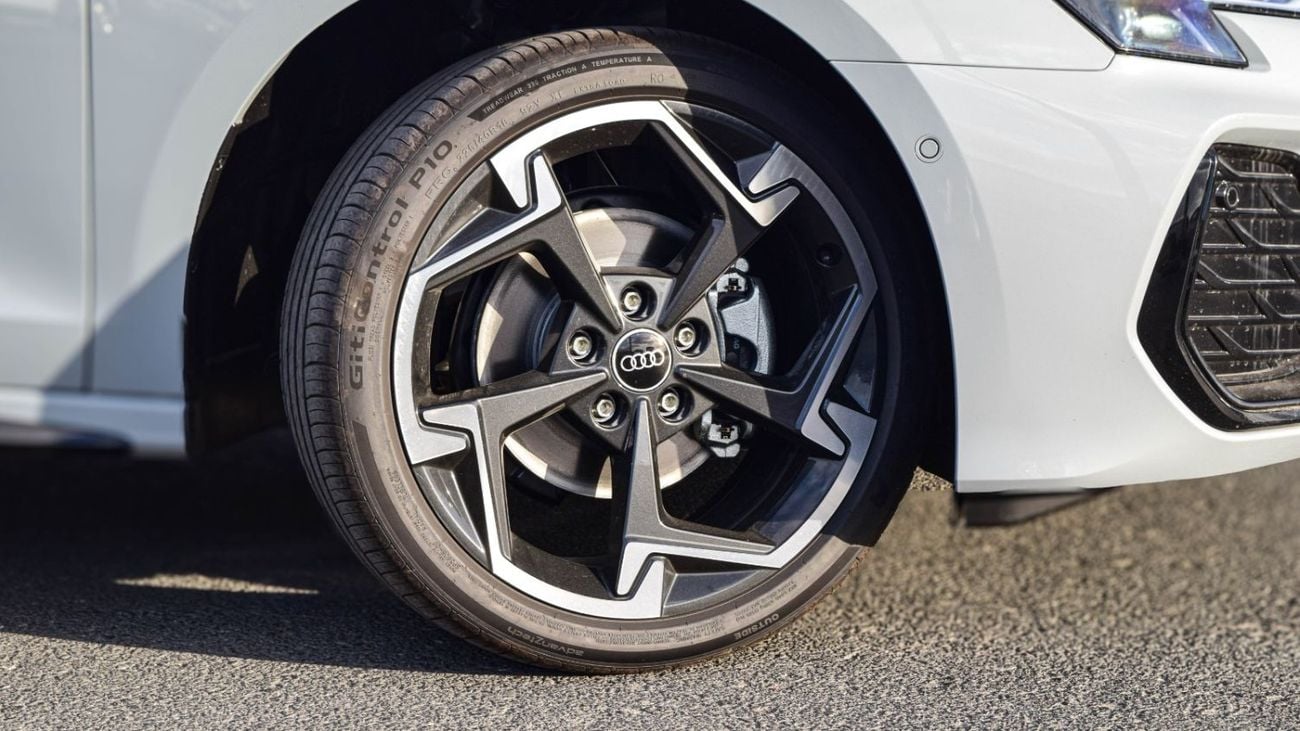 Audi A3 Audi A3 1.5T S line – FULL OPTIONS 2025