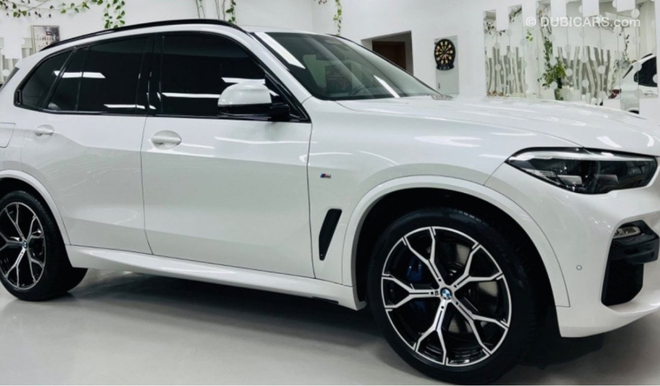 BMW X5 40i M Sport Exclusive 40i M Sport Exclusive GCC .. Warranty & Service .. Original Paint .. M kit .. 