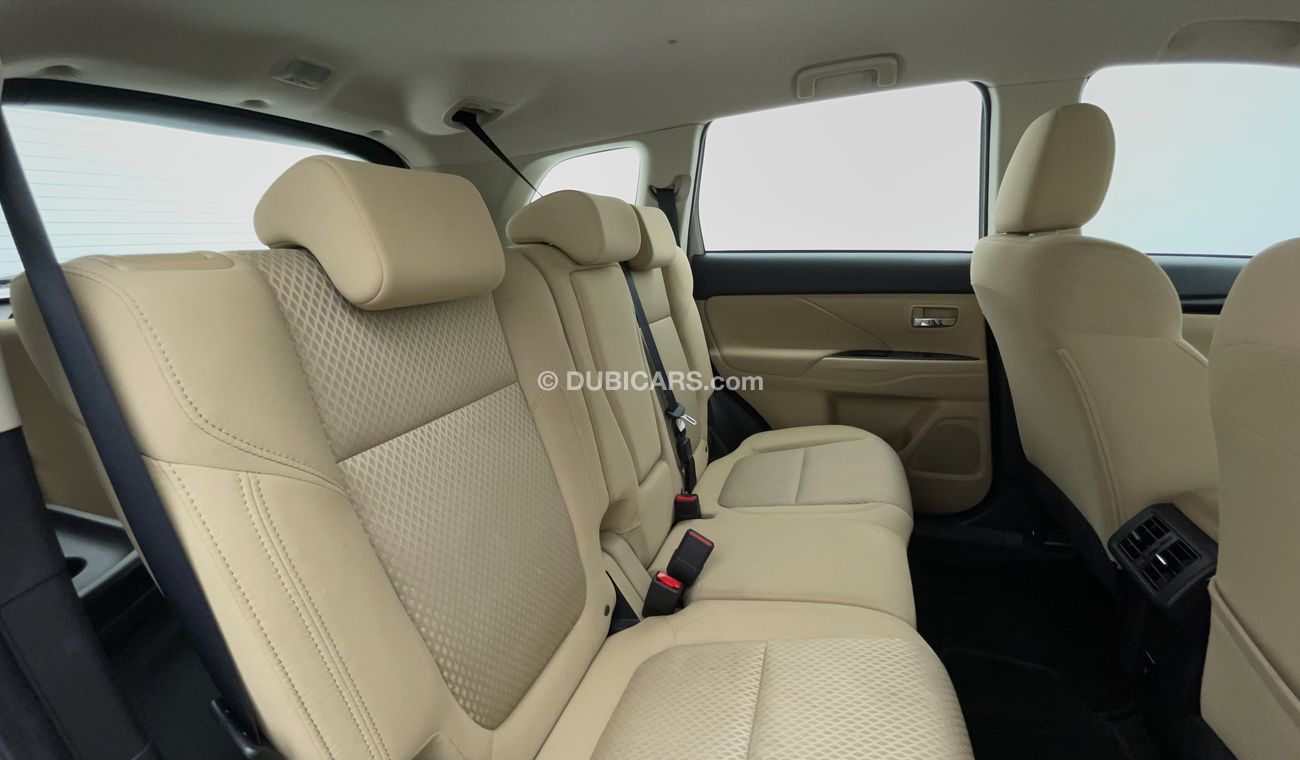 Mitsubishi Outlander GLX LOWLINE 4WD 2.4 | Zero Down Payment | Free Home Test Drive