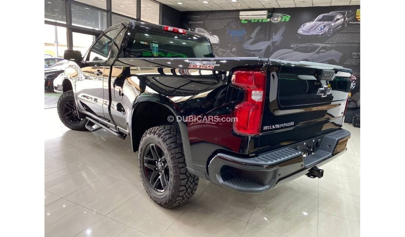 Chevrolet Silverado CHEVROLET SILVERADO 2021 WITH ONLY 3K KM IN IMMACULATE CONDITION FOR ONLY 149K AED