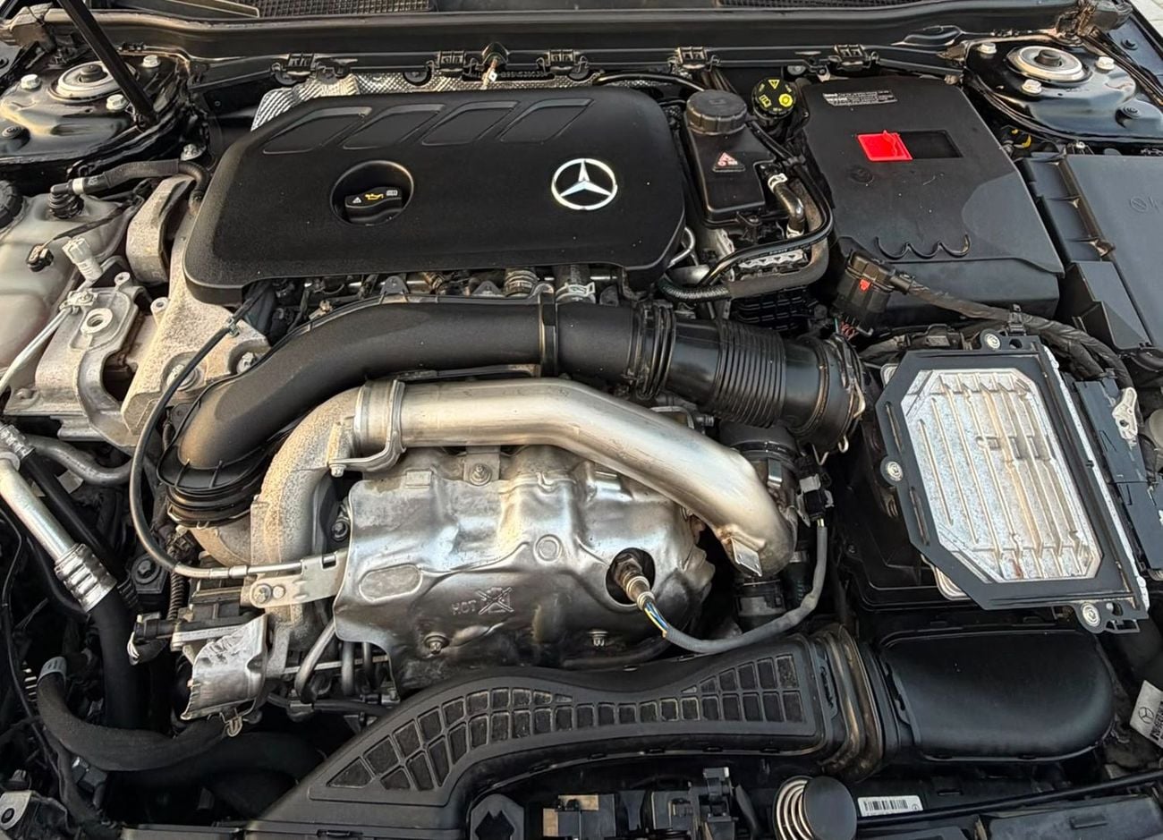 Mercedes Benz CLA250 4MATIC