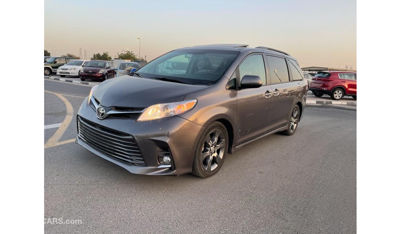 Toyota Sienna SE LIMITED START & STOP ENGINE AND ECO 3.5L V6 2016 AMERICAN SPECIFICATION