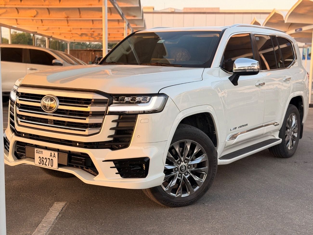 تويوتا لاند كروزر VXR 3.5L