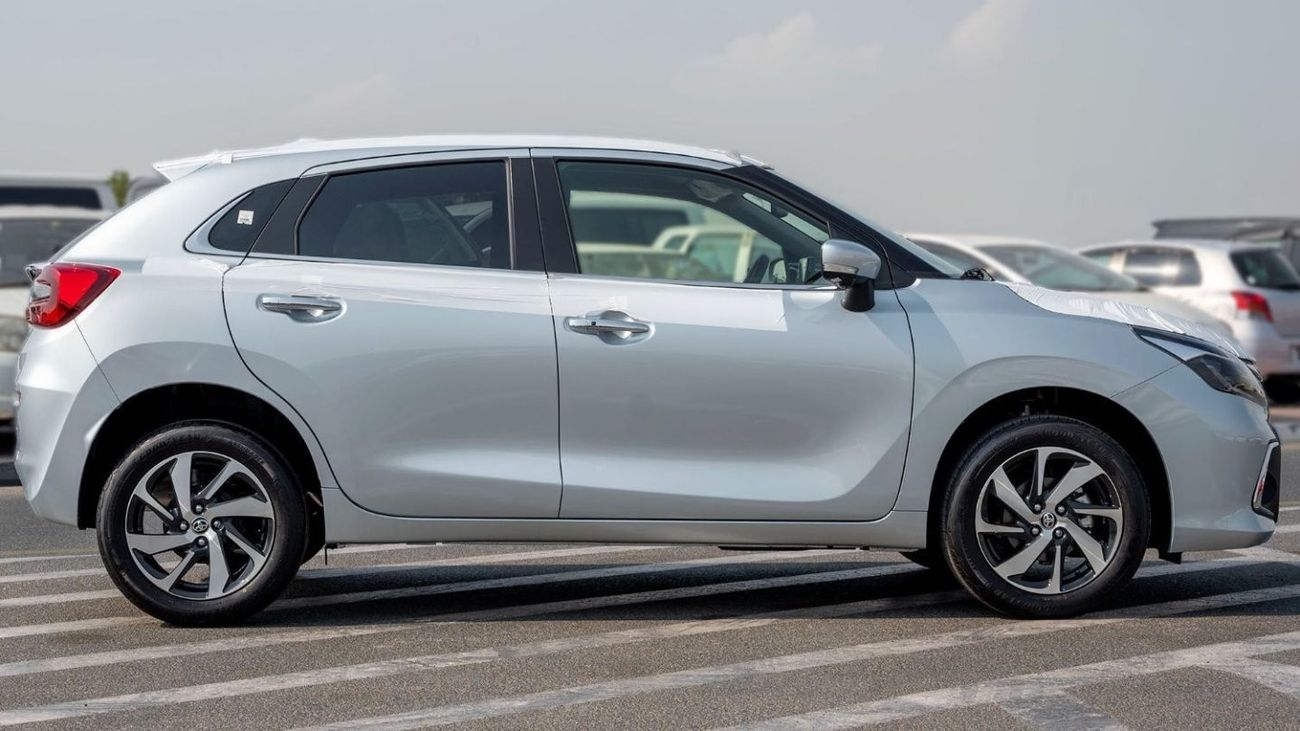 Toyota Starlet (LHD) TOYOTA STARLET 1.5P AT MY2023 - SILVER