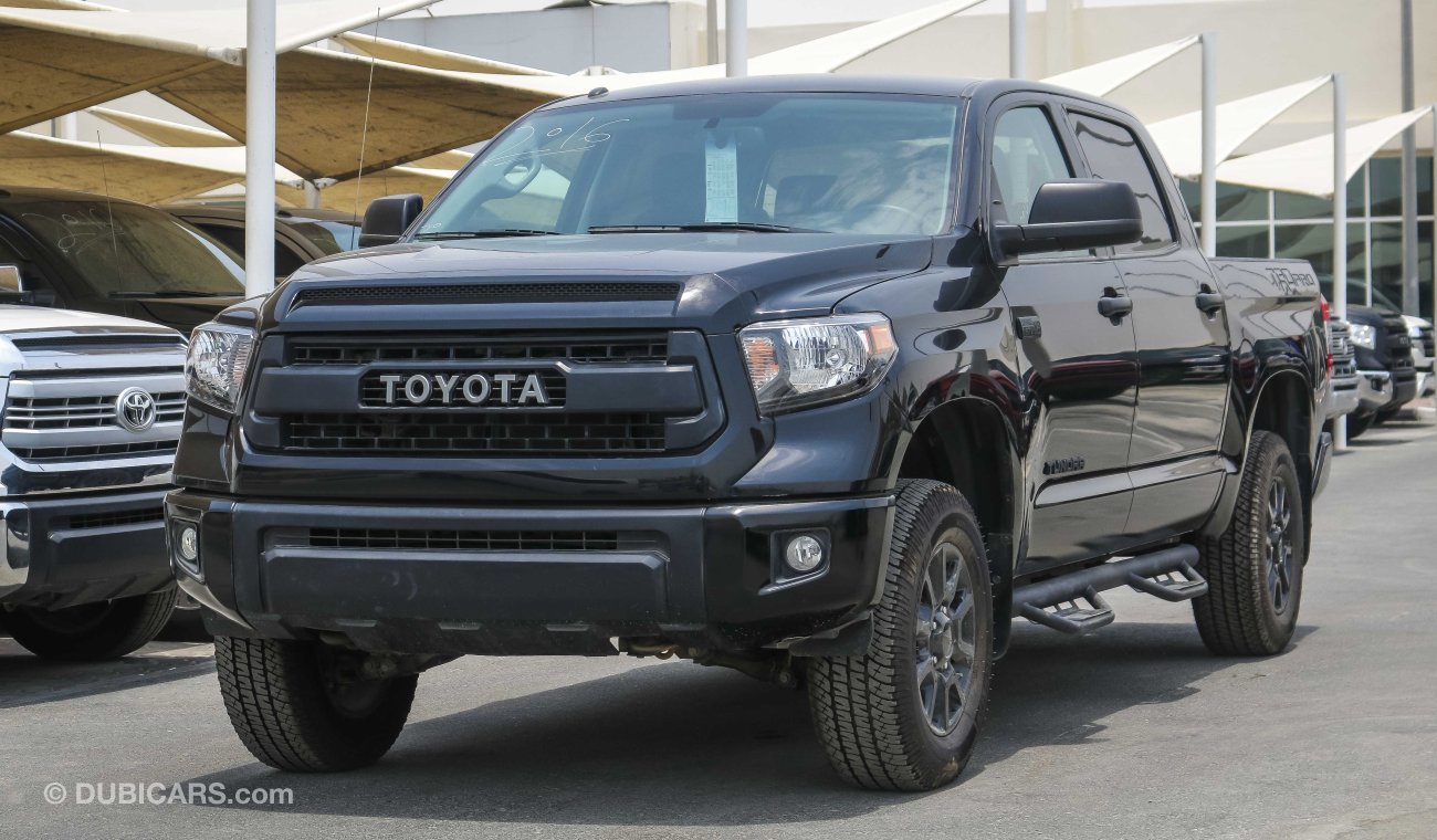 Toyota Tundra 4X4 TRD Pro 5.7L V8