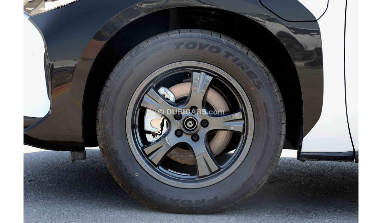 Toyota bZ4X 2022 Toyota bZ4X X-Mode Pro AWD - White inside grey