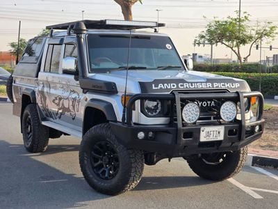 تويوتا لاند كروزر بيك آب -