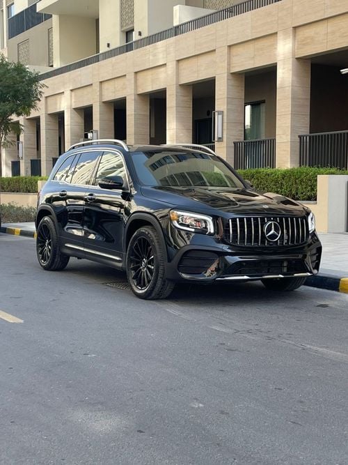 مرسيدس بنز GLB 250 Std 2.0L