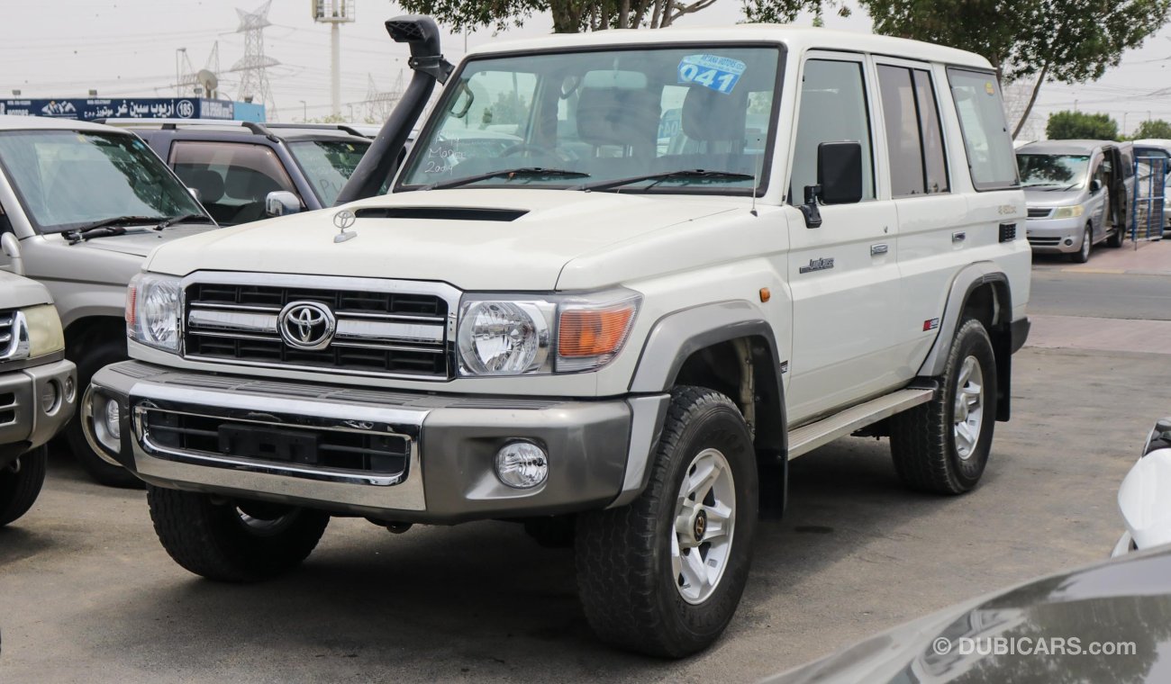 Toyota Land Cruiser Hard Top