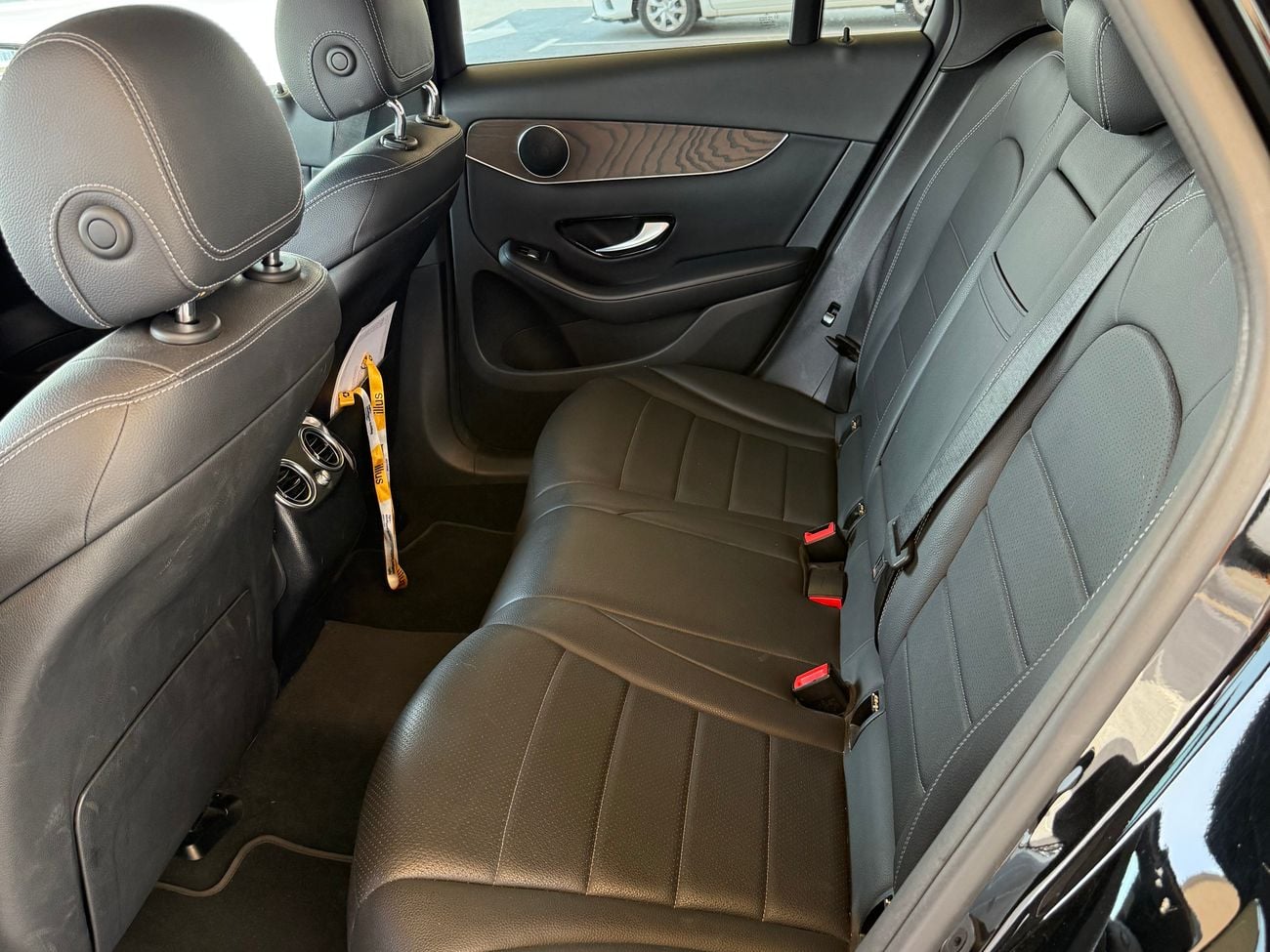 مرسيدس بنز GLC 300 E 4MATIC PREMIUM