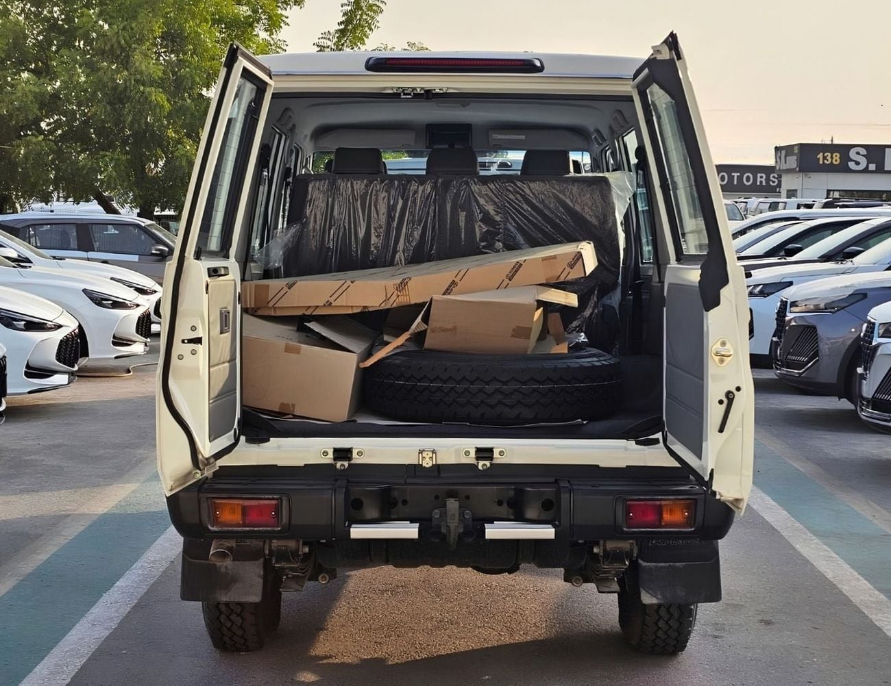 Toyota Land Cruiser 70 TOYOTA LANDCRUISER LC76 HARDTP LX || 5DOOR | STD OPTION | 6 STR PWR WINDOWS+MIRRORS+LOCKS WOOD LED F