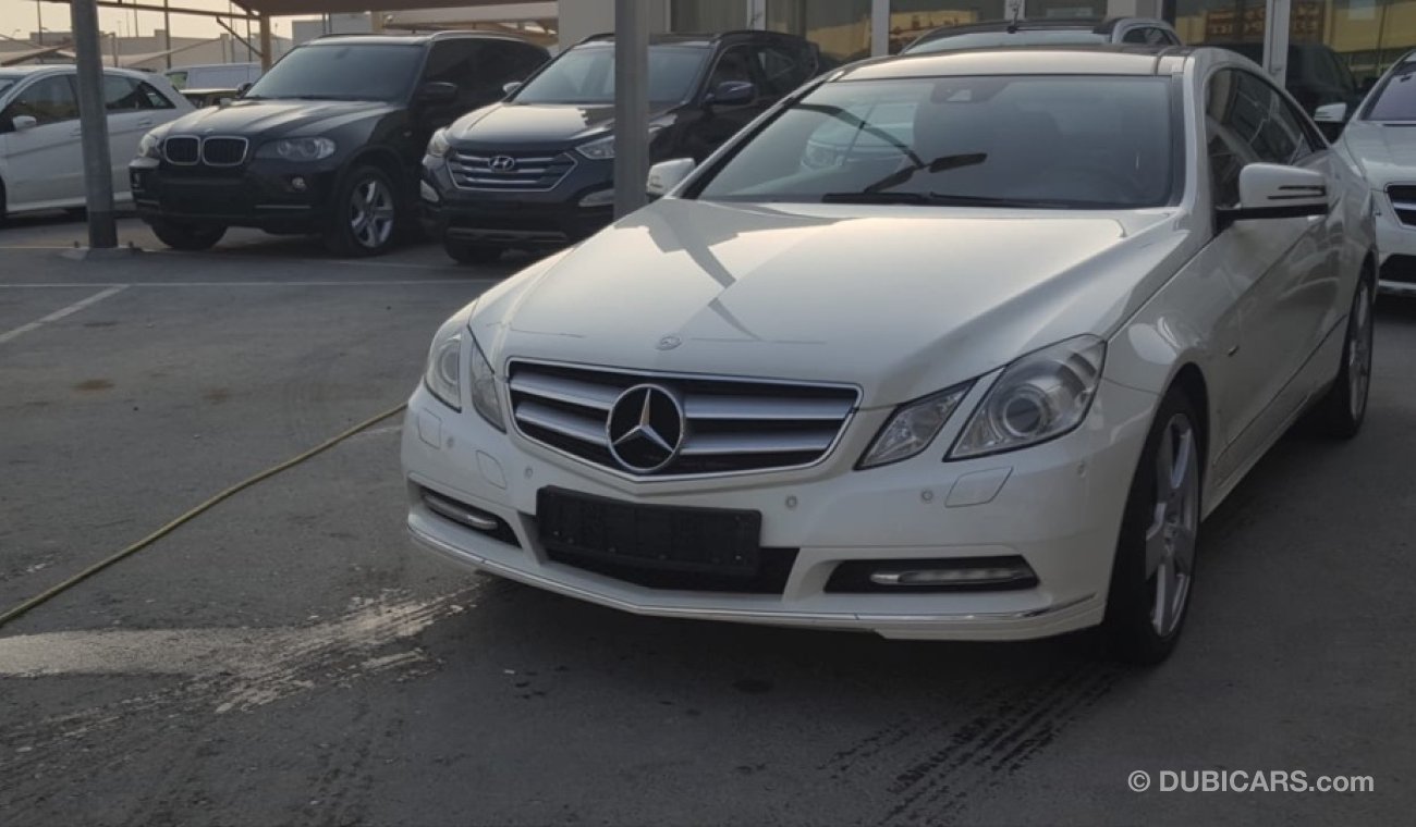 Mercedes-Benz E 250 Mercedes benz E250 coupe GCC car prefect condition full service full option low mileage