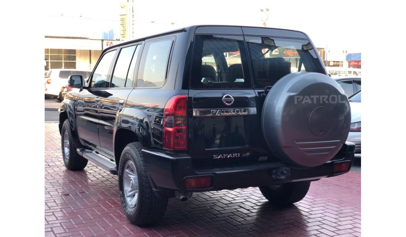 Nissan Patrol Safari MANUAL TRANSMISSION GCC SPECS