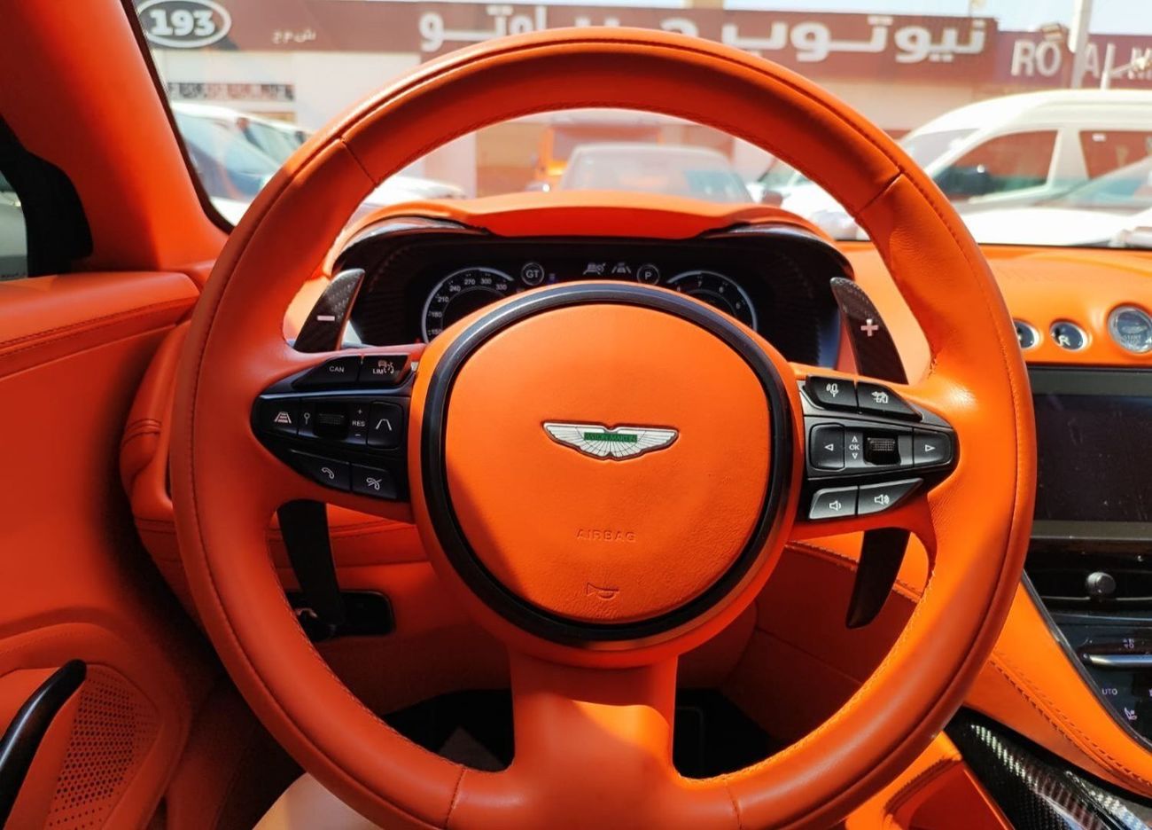 Aston Martin DBX Aston Martin DBX707 Model 2023 Petrol 4.0 AT V8 – Full Option – Luxury Sports SUV – Carbon Fiber Package