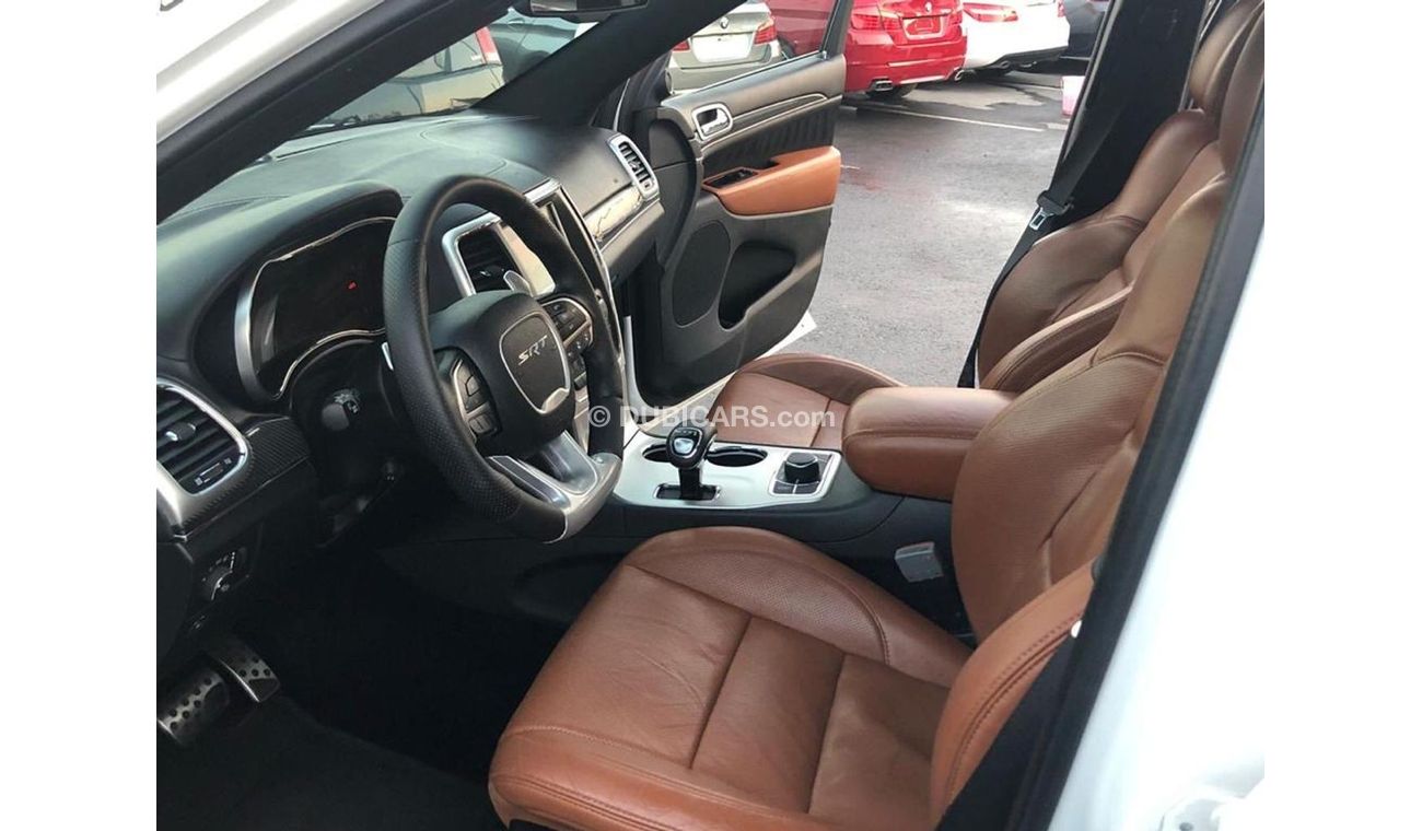 Jeep Grand Cherokee Jeep grand chorque  SRT model 2015 GCC  car one owner full option low mileage  panoramic roof leathe