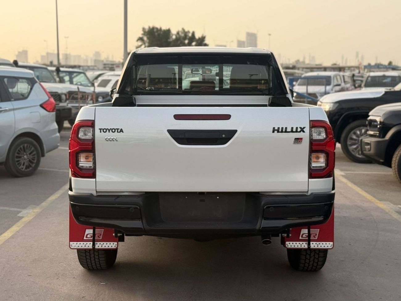 تويوتا هيلوكس Toyota hilux 4.0 GR 2025