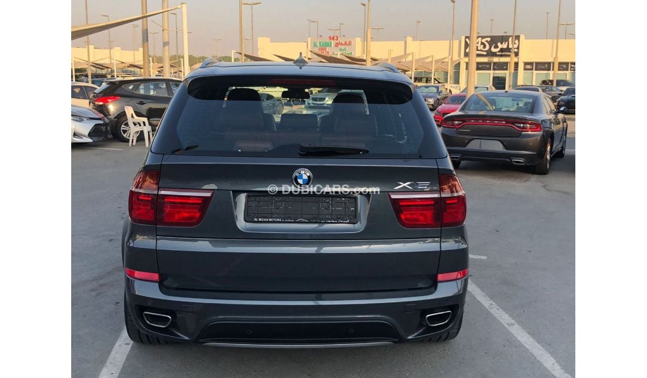 بي أم دبليو X5 النوع : بي ام دبليو X5 الموديل : 2011 المواصفات :     خليجي فل مواصفات بانوراما شاشه وتحكم كهربي كام