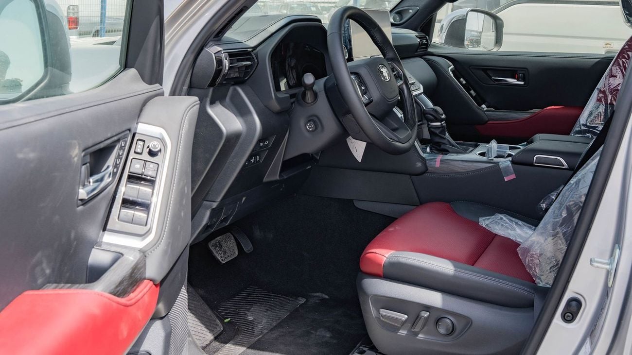 تويوتا لاند كروزر 2026 Toyota Land Cruiser VXR 3.5L Twin Turbo AT Petrol (Silver)