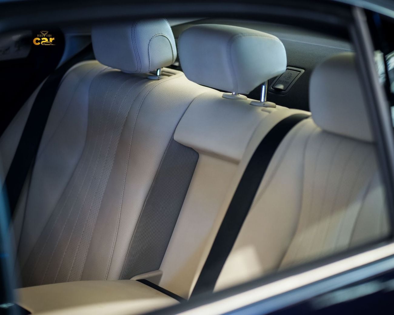 مرسيدس بنز E300